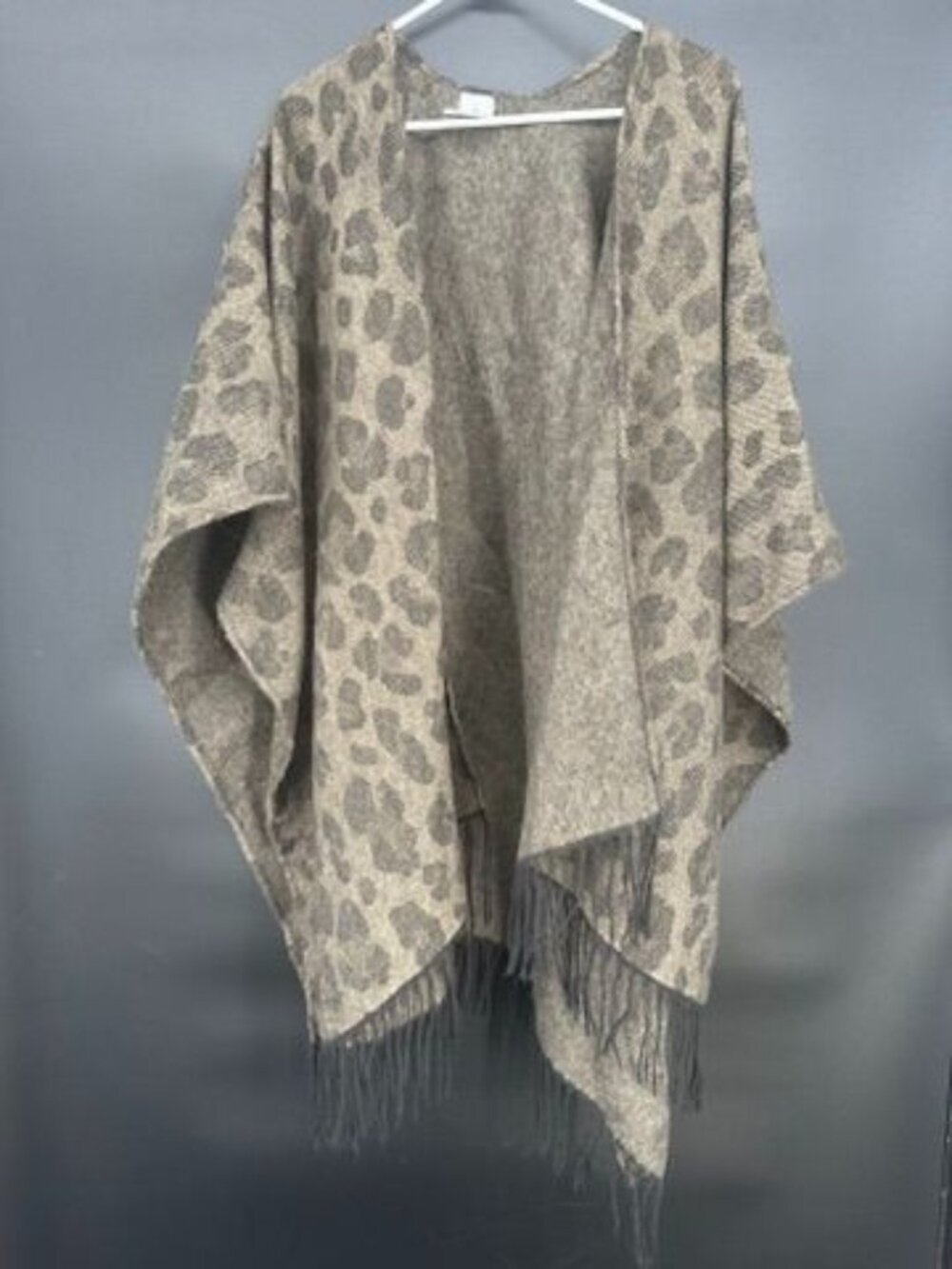 Woolrich Leopard Print Cape with Fringe One Size Wrap Women's Soft